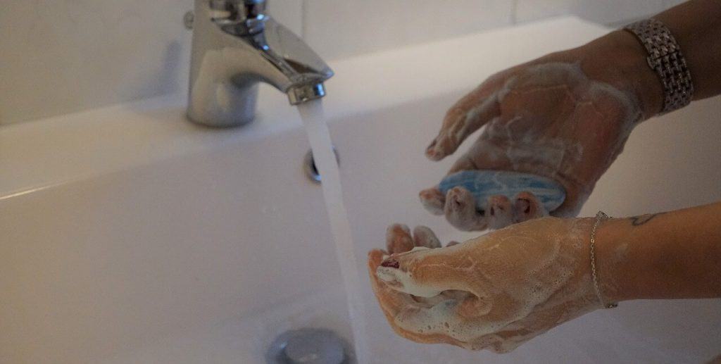 правилно-миене-на-ръце